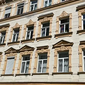 Madu-living - Gustav Vienna